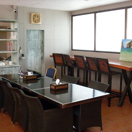 The Taksim Patong Beach Hotel Esterno foto