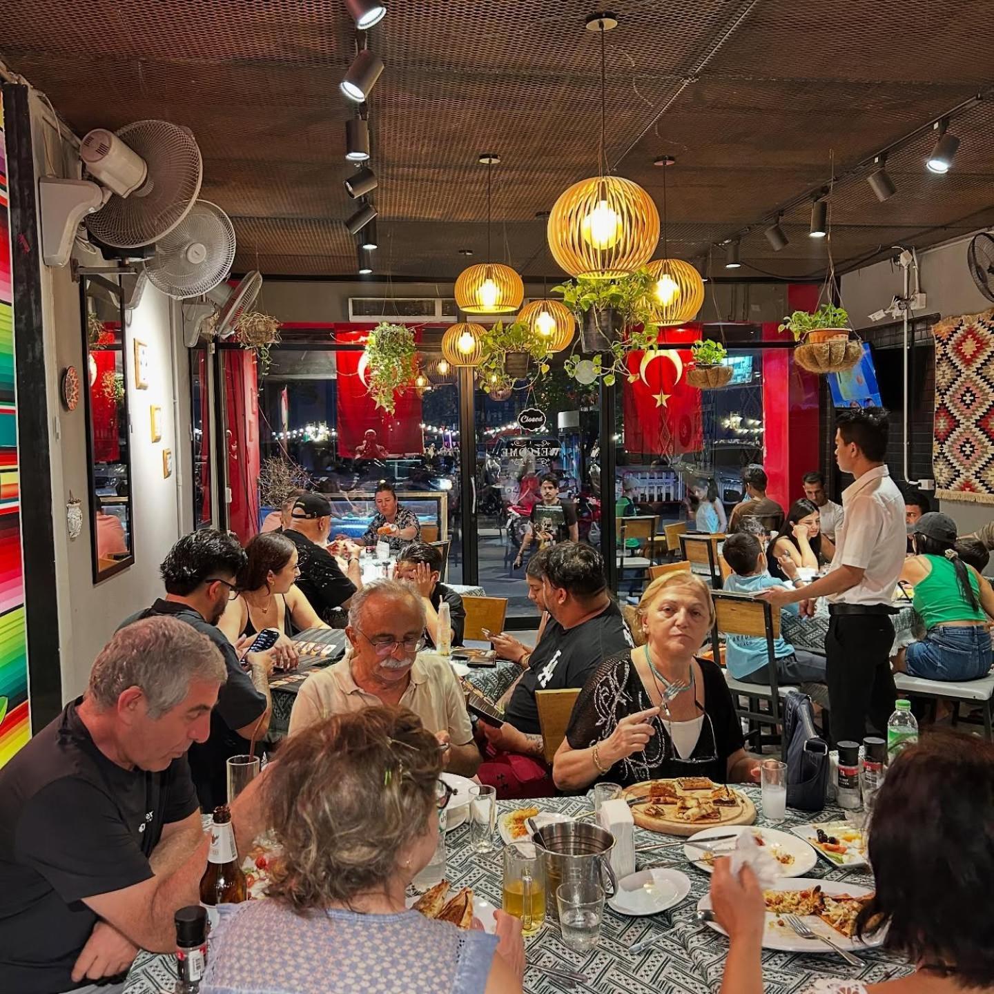 The Taksim Patong Beach Hotel Esterno foto