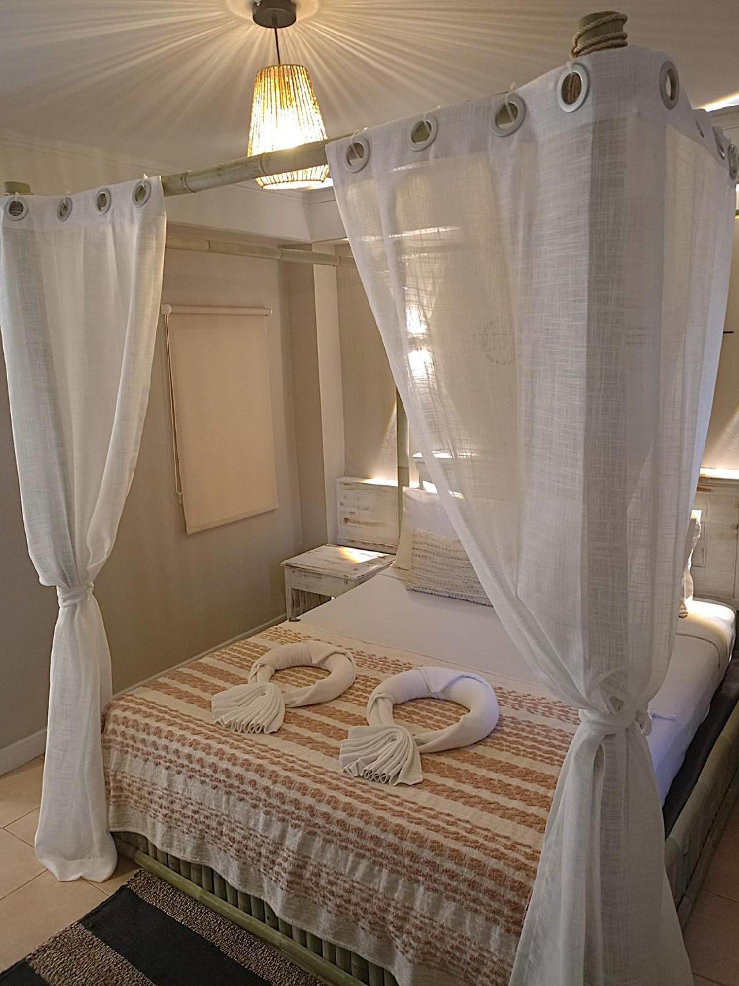 The Taksim Patong Beach Hotel Esterno foto